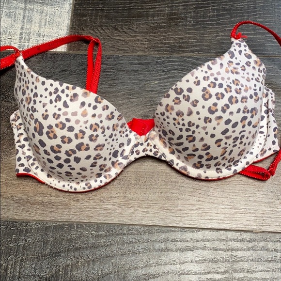 Victoria Secret Bra - Picture 4 of 4